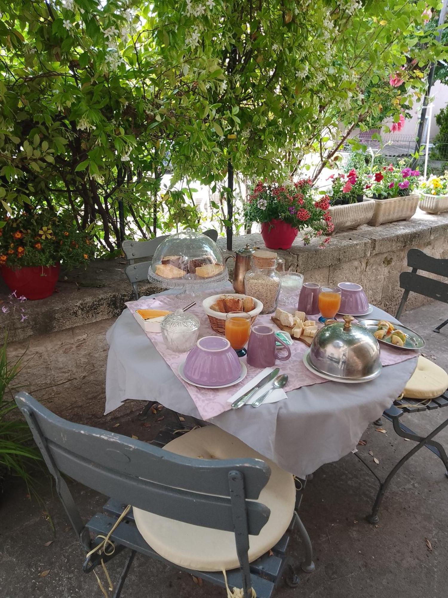 Les Gites Du Mont Ventoux Бедуен Екстер'єр фото